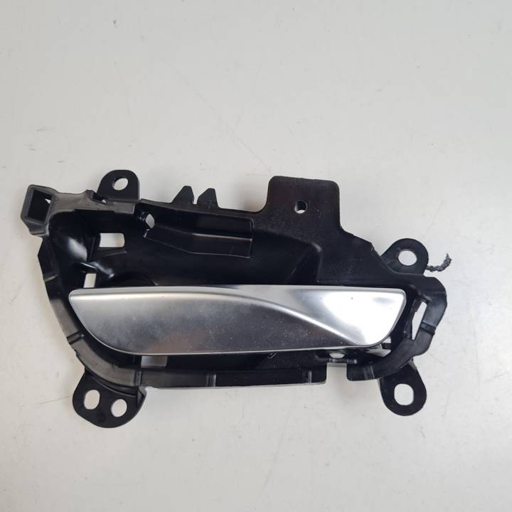 MANETA INTERIOR TRASERA DERECHA 51417240412 BMW 1 F20 LCI Autodesguaces Alicante