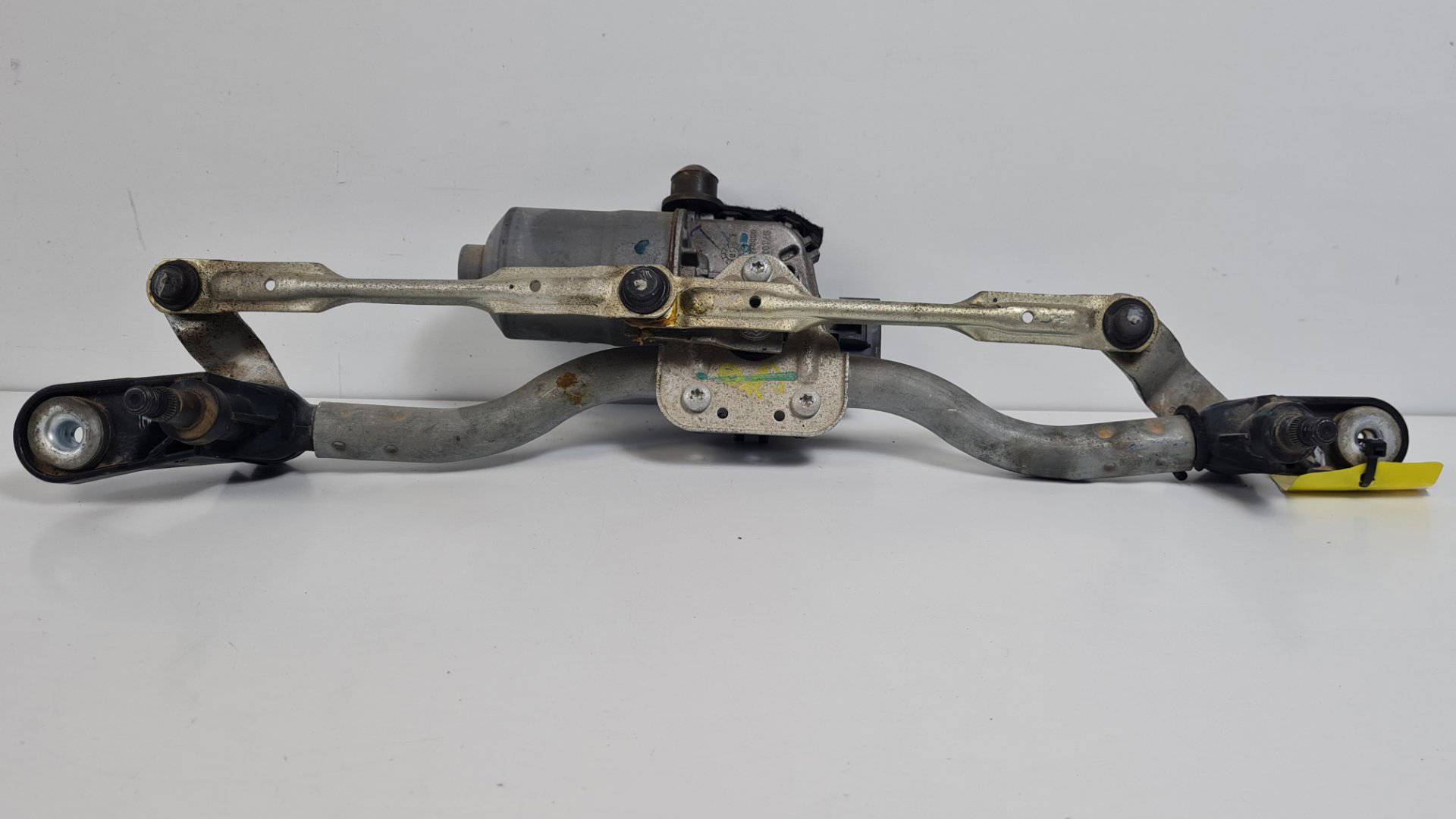 MOTOR LIMPIA DELANTERO - E4B517500AE - FORD - KA+ (CDU)