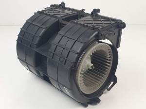 VENTILADOR CALEFACCION T1001187V RENAULT MEGANE III COUPE Autodesguaces Alicante