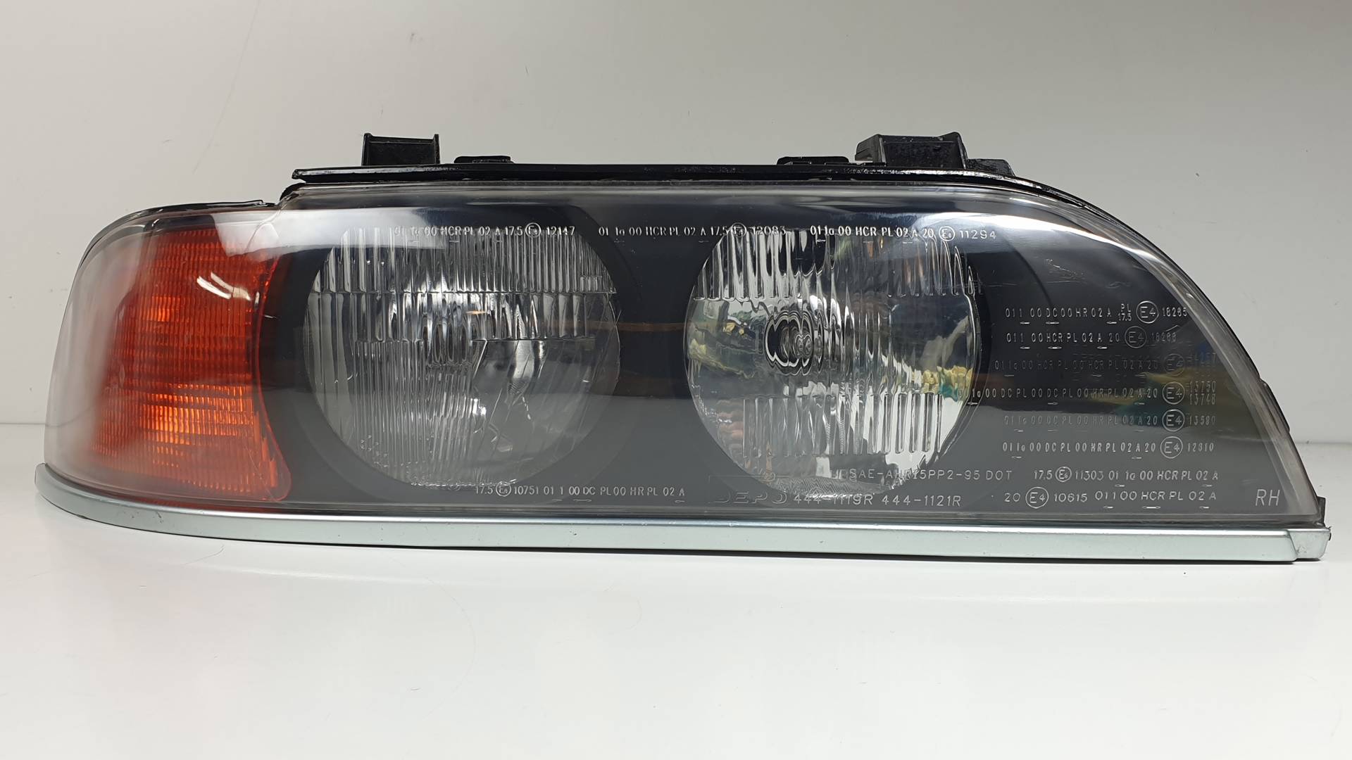 FARO DERECHO - 084441121R - BMW - SERIE 5 TOURING (E39)
