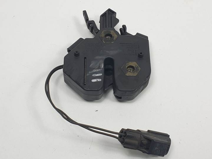 CERRADURA CAPOT
