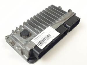 CENTRALITA MOTOR UCE 2756008041 TOYOTA RAV 4 (A4) Autodesguaces Alicante
