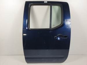PUERTA TRASERA IZQUIERDA NISSAN NAVARA PICK-UP (D40M) Autodesguaces Alicante