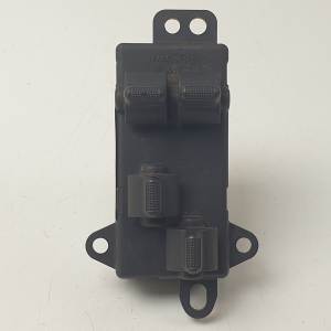 MANDO ELEVALUNAS DELANTERO IZQUIERDO 04685732AC CHRYSLER VOYAGER (RG) Autodesguaces Alicante