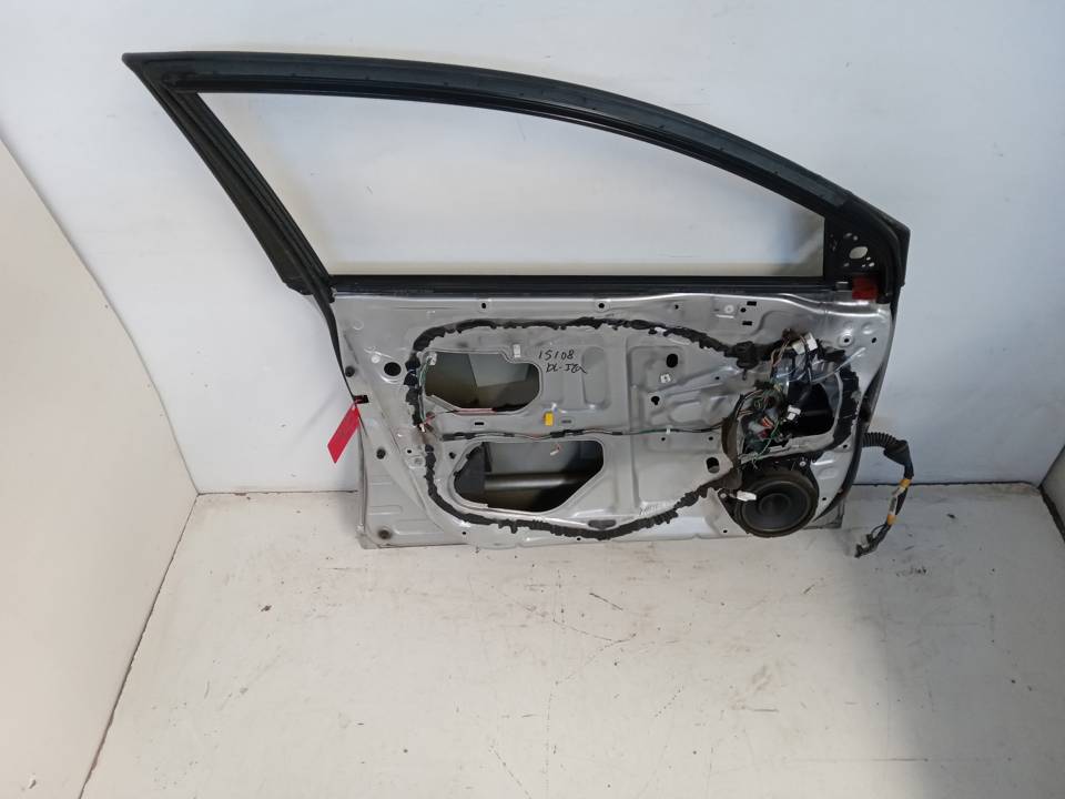 PUERTA DELANTERA IZQUIERDA