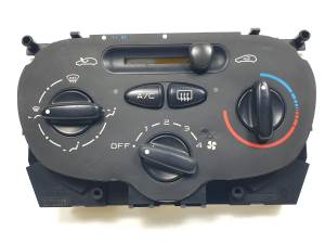 MANDO CALEFACCION / AIRE ACONDICIONADO 1068901 PEUGEOT 206 BERLINA Autodesguaces Alicante