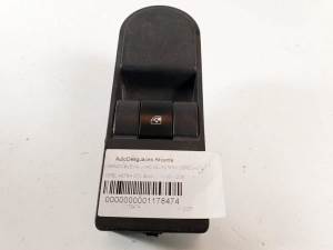 MANDO ELEVALUNAS DELANTERO DERECHO 13228709 OPEL ASTRA GTC Autodesguaces Alicante