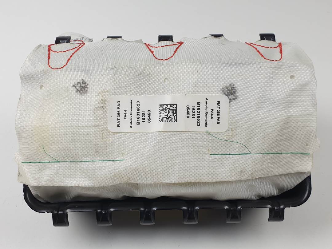 AIRBAG DELANTERO DERECHO - 052056636 - FIAT - TIPO II (356) SEDAN