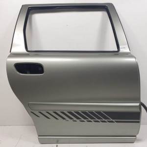 PUERTA TRASERA DERECHA VOLVO V70 FAMILIAR Autodesguaces Alicante