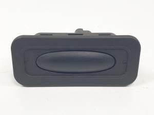 MANETA EXTERIOR PORTON 8200076258 RENAULT MODUS Autodesguaces Alicante
