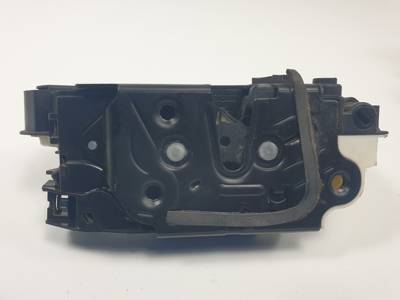 CERRADURA PUERTA TRASERA DERECHA 6R4839016A VOLKSWAGEN POLO (6C1) Autodesguaces Alicante