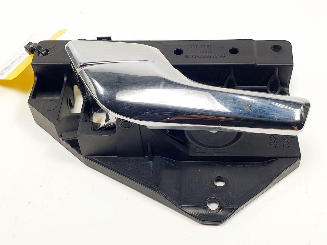 MANETA INTERIOR DELANTERA IZQUIERDA - 8X2322601AE - JAGUAR - XF (X250)
