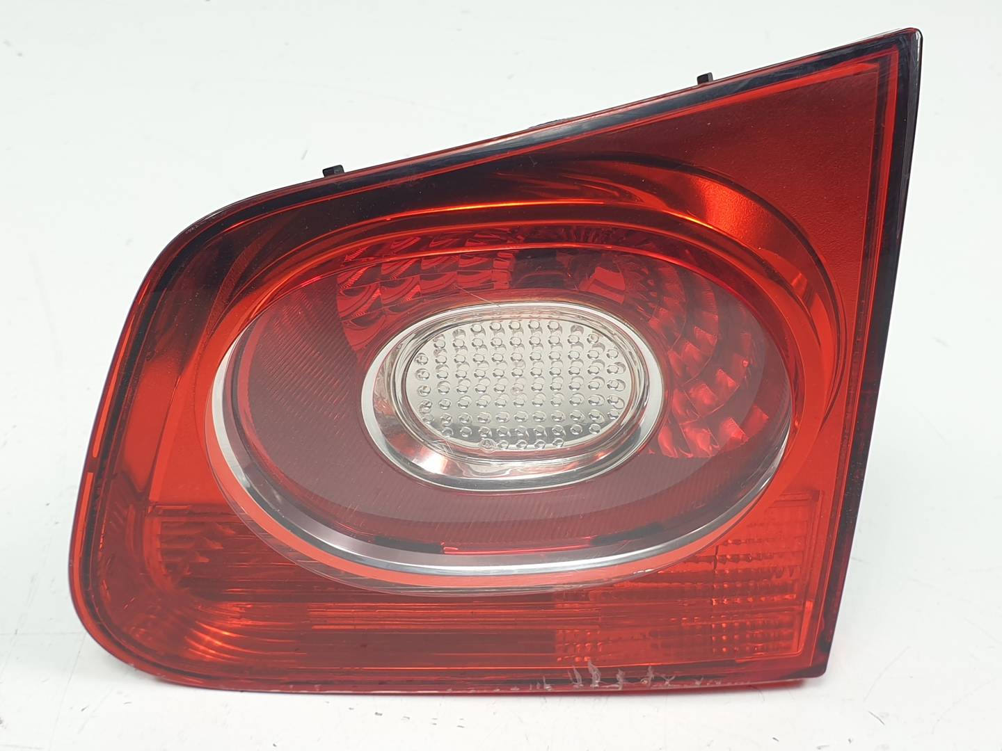PILOTO TRASERO DERECHO INTERIOR - 5N0945094B - VOLKSWAGEN - TIGUAN (5N1)