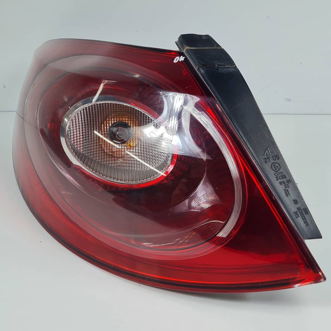PILOTO TRASERO IZQUIERDO - 3C8945095D - VOLKSWAGEN - PASSAT CC (357)