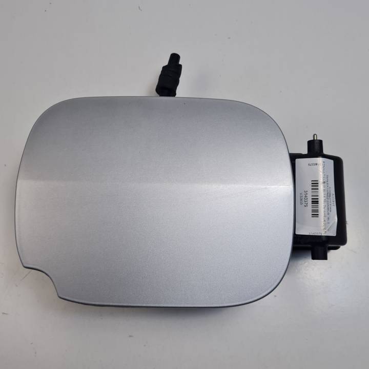 TAPA EXTERIOR COMBUSTIBLE 8200383466 RENAULT CLIO III Autodesguaces Alicante