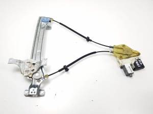 ELEVALUNAS TRASERO IZQUIERDO 827310002R RENAULT MEGANE III BERLINA 5P Autodesguaces Alicante