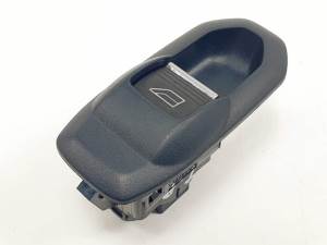 MANDO ELEVALUNAS TRASERO DERECHO F1ET14529AA FORD GRAND C-MAX (CB7) Autodesguaces Alicante