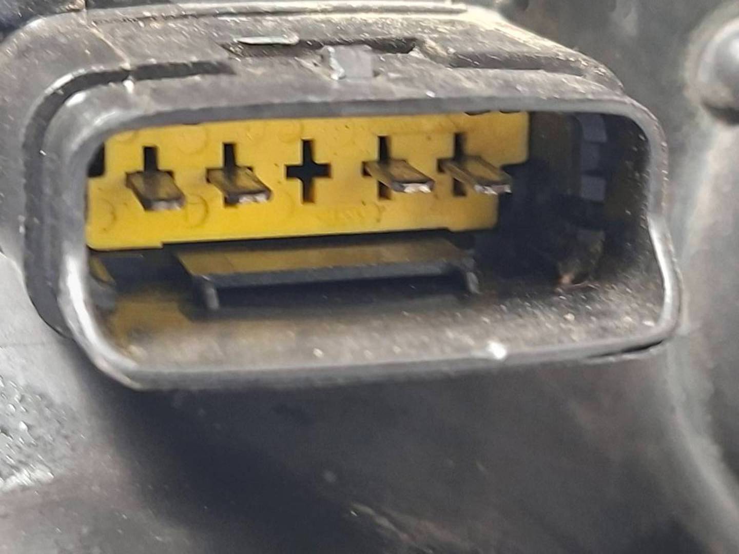 Foto 7 de Faro Izquierdo Nissan Almera (n16/e) (2000–2006)