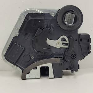 CERRADURA PUERTA TRASERA IZQUIERDA A046693 TOYOTA RAV4 Autodesguaces Alicante