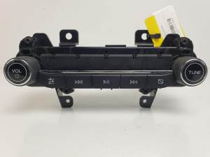 MANDO MULTIFUNCION J7BT18K811HB FORD KA+ Autodesguaces Alicante