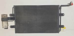 CONDENSADOR / RADIADOR AIRE ACONDICIONADO VOLKSWAGEN GOLF IV BERLINA (1J1) Autodesguaces Alicante