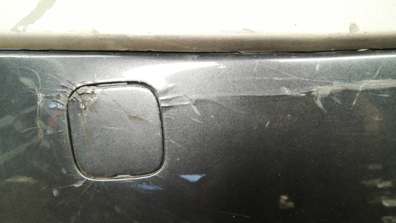 PARAGOLPES TRASERO
