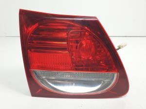 PILOTO TRASERO IZQUIERDO INTERIOR LEXUS GS (GS/US/WS19) Autodesguaces Alicante