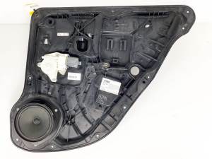 ELEVALUNAS TRASERO DERECHO A1667300279 MERCEDES CLASE M (W166) Autodesguaces Alicante