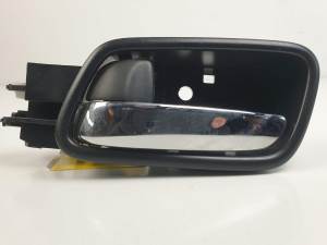 MANETA INTERIOR DELANTERA IZQUIERDA HONDA CR-V Autodesguaces Alicante