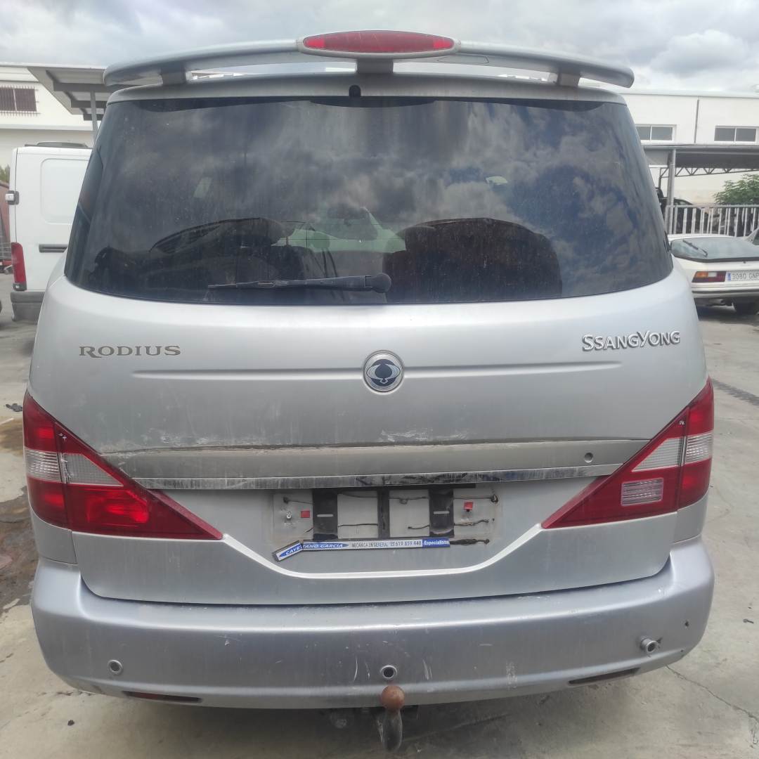 SSANGYONG RODIUS (2004 - 2013)