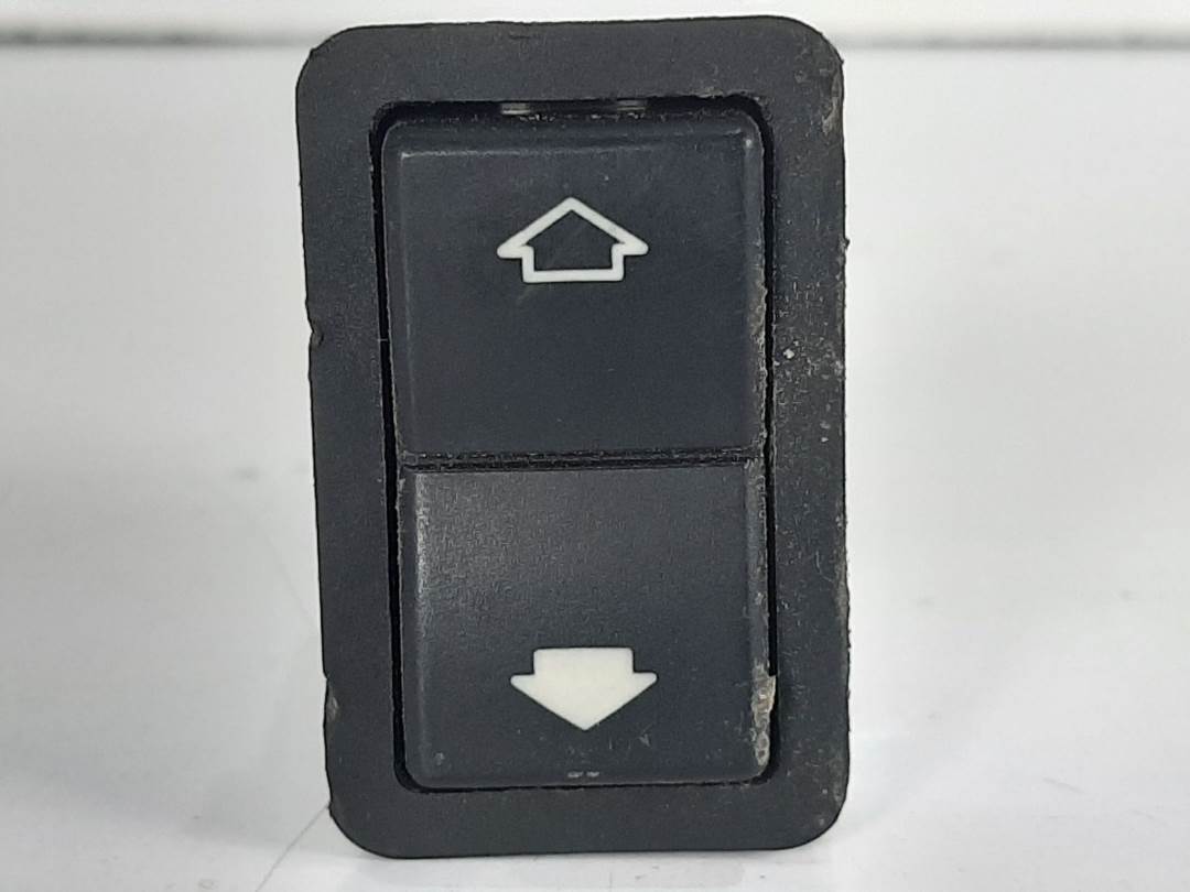 Commande de lève-vitre arrière droite - BMW - SERIE 7 (E38)