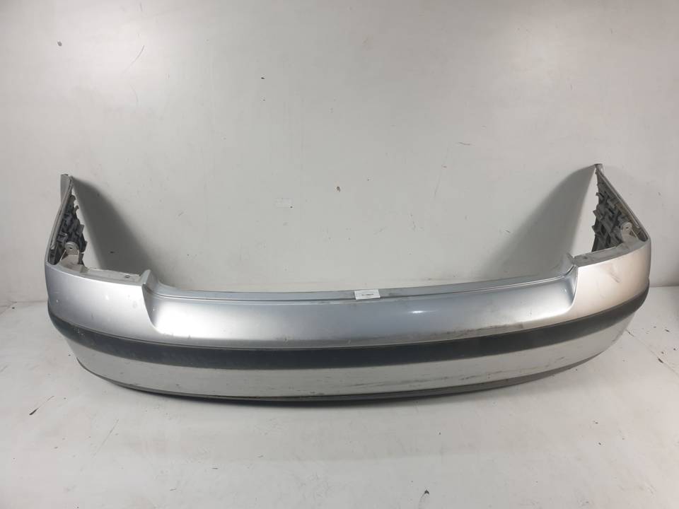 PARAGOLPES TRASERO VOLKSWAGEN PASSAT BERLINA (3B3) Autodesguaces Alicante