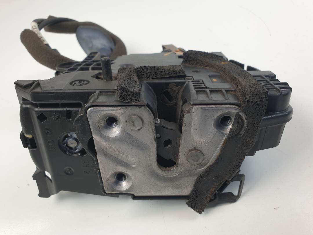 CERRADURA PUERTA TRASERA DERECHA - 825027950R - SMART - FORFOUR (W453)