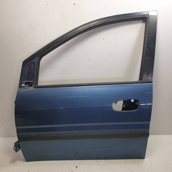 PUERTA DELANTERA IZQUIERDA HYUNDAI MATRIX (FC) Autodesguaces Alicante