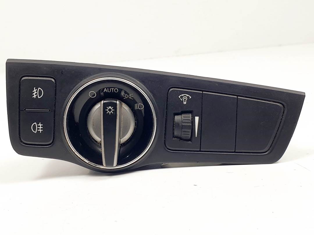 MANDO LUCES - 933003Z050 - HYUNDAI - I40