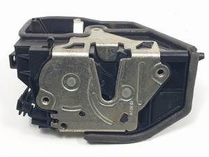 CERRADURA PUERTA TRASERA DERECHA 7202148 BMW X5 (E70) Autodesguaces Alicante