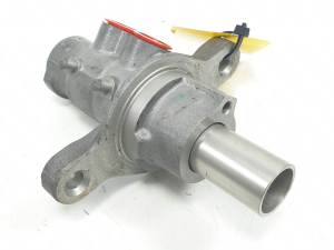BOMBA FRENO 204Y21817 OPEL CORSA D Autodesguaces Alicante