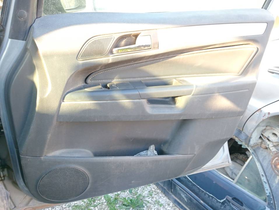 ELEVALUNAS TRASERO DERECHO