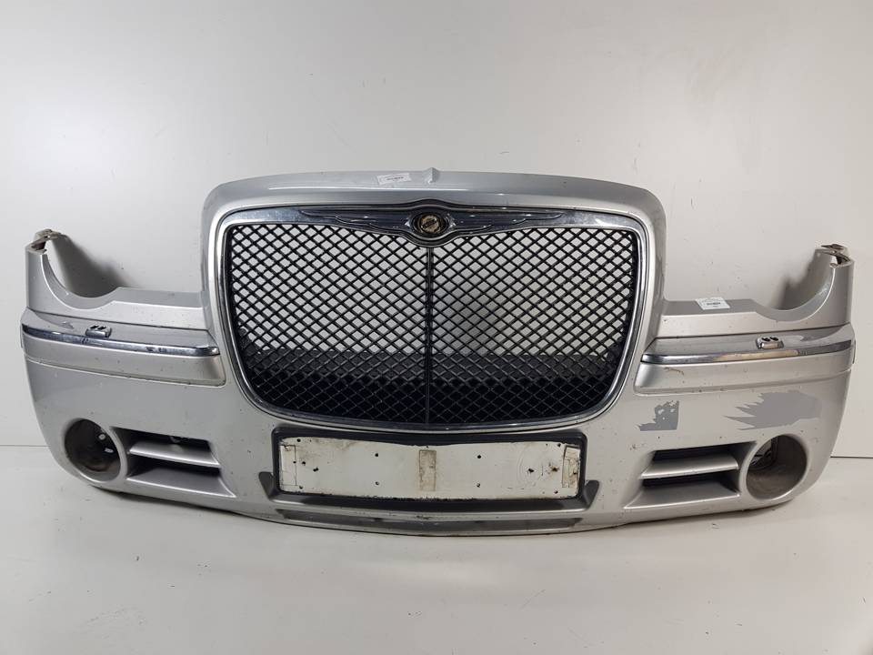 PARAGOLPES DELANTERO CHRYSLER 300 C Autodesguaces Alicante