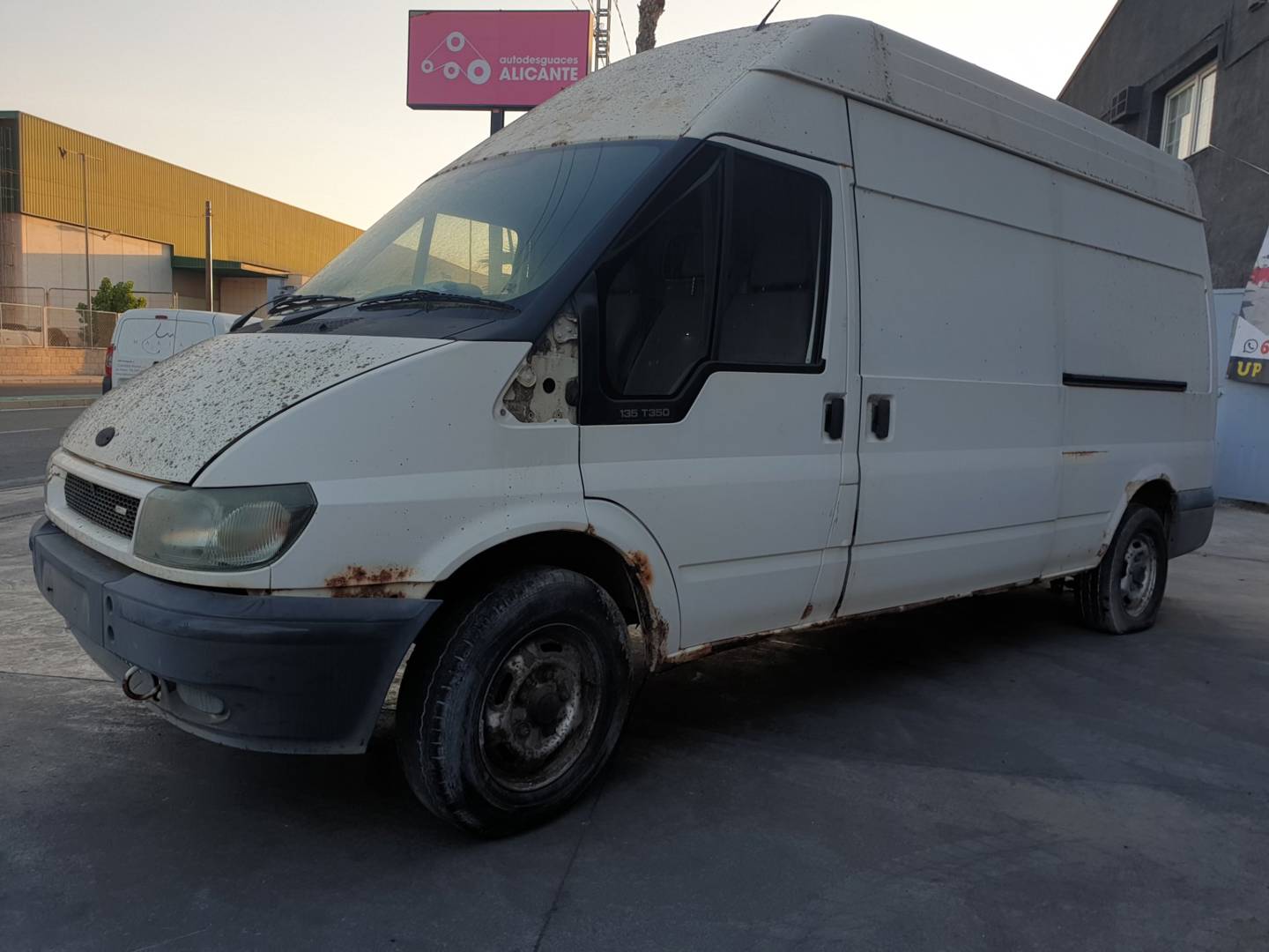 FORD TRANSIT CAJA CERRADA, LARGA (FY) (2000 =>) (2000 - 2006)