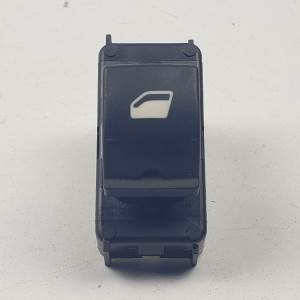 MANDO ELEVALUNAS DELANTERO DERECHO 980448032ZD CITROEN C4 CACTUS Autodesguaces Alicante