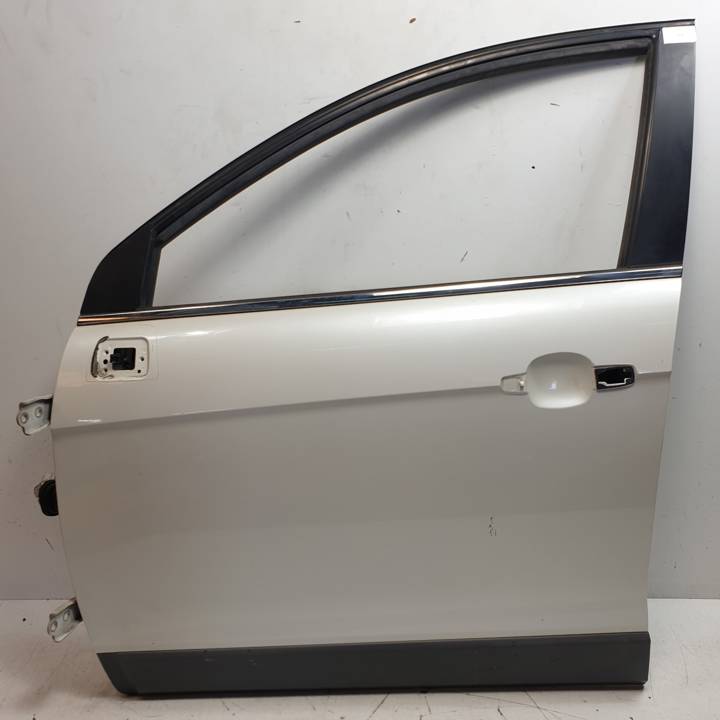 PUERTA DELANTERA IZQUIERDA CHEVROLET CAPTIVA Autodesguaces Alicante