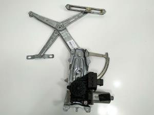 ELEVALUNAS DELANTERO DERECHO 0130821769 OPEL ZAFIRA A Autodesguaces Alicante