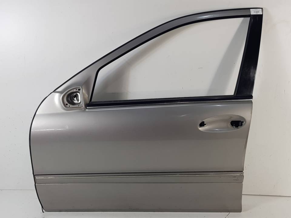 PUERTA DELANTERA IZQUIERDA MERCEDES CLASE C (W203) BERLINA Autodesguaces Alicante