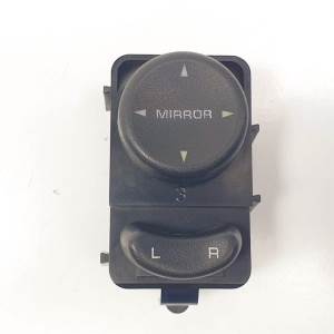 MANDO RETROVISOR 212265102 CHRYSLER VOYAGER (RG) Autodesguaces Alicante