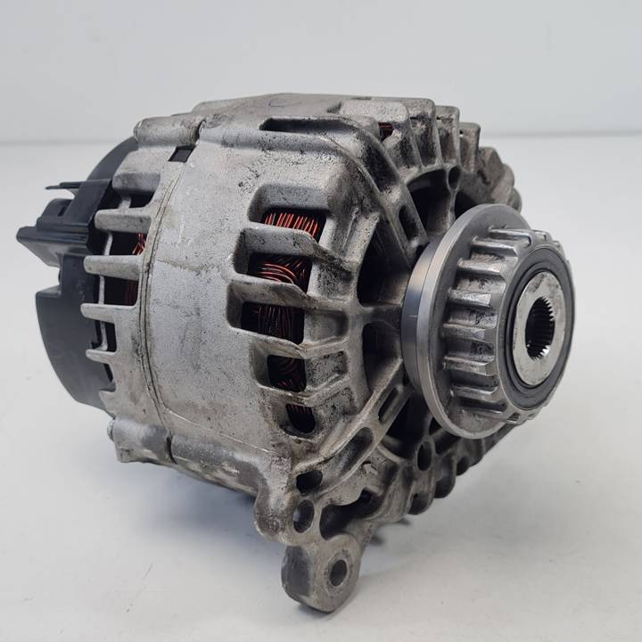ALTERNADOR VOLKSWAGEN T5 TRANSPORTER/FURGONETA Autodesguaces Alicante