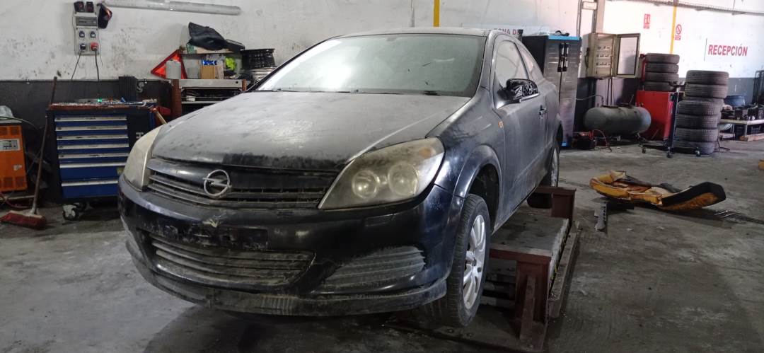 OPEL ASTRA GTC (2006 - 2012)