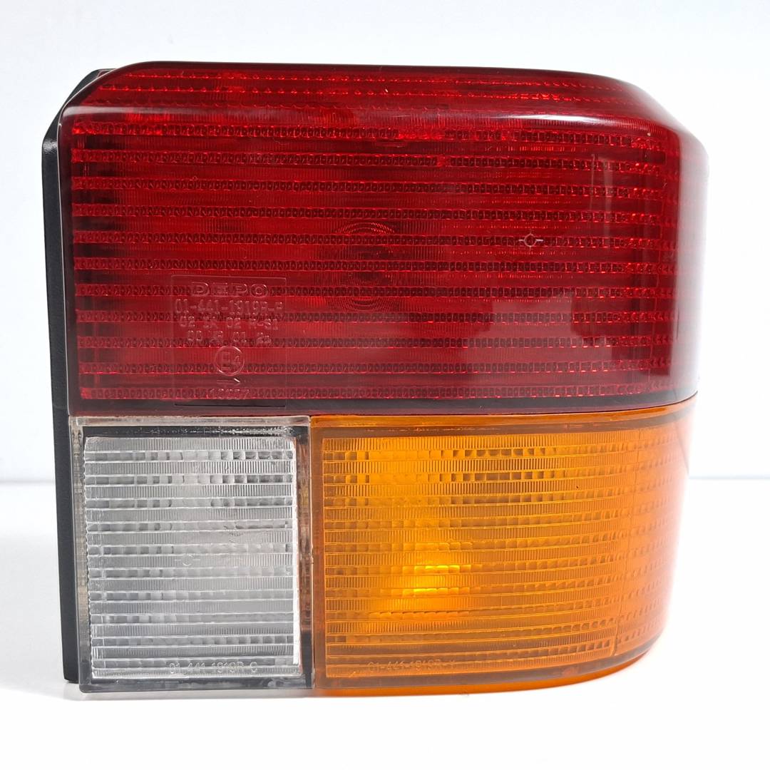 Feu arrière droit - 014411919RR - VOLKSWAGEN - CARAVELLE (7DC)