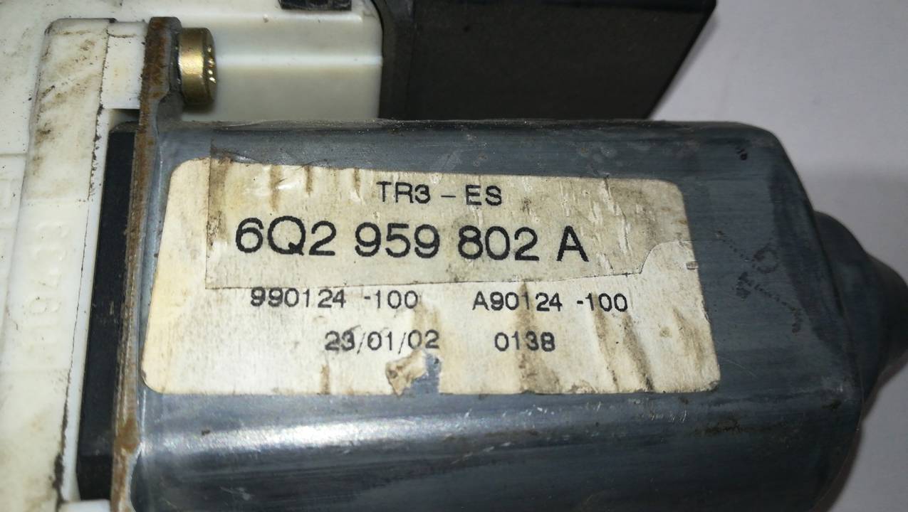 MOTOR ELEVALUNAS DELANTERO IZQUIERDO