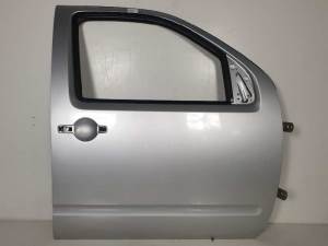 PUERTA DELANTERA DERECHA NISSAN PATHFINDER (R51) Autodesguaces Alicante